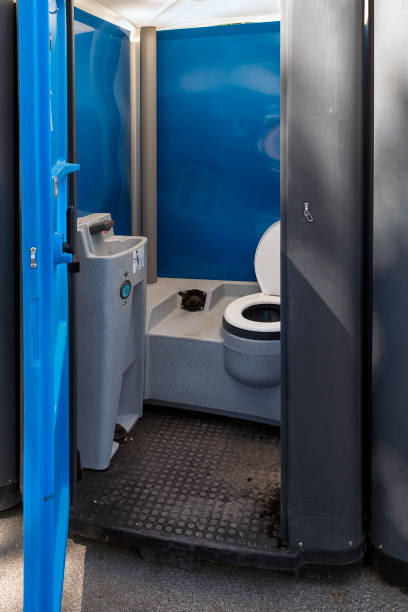Best Temporary restroom rental  in Venice Gardens, FL